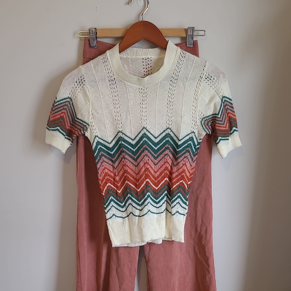 Chevron Knit Short Sleeve Sweater